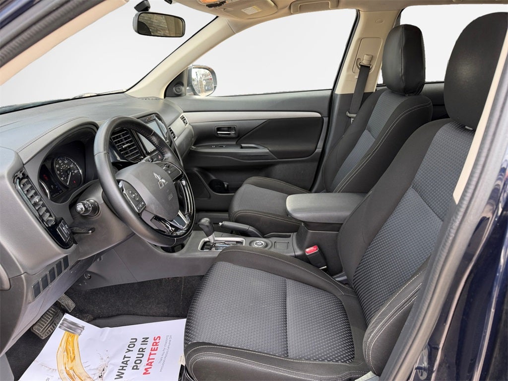 2016 Mitsubishi Outlander ES