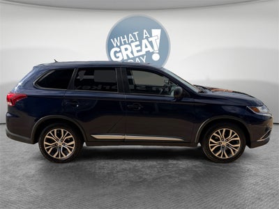 2016 Mitsubishi Outlander ES