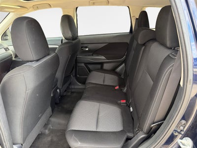 2016 Mitsubishi Outlander ES