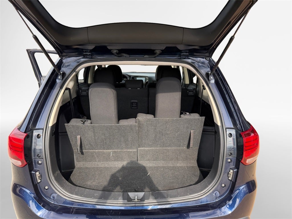 2016 Mitsubishi Outlander ES