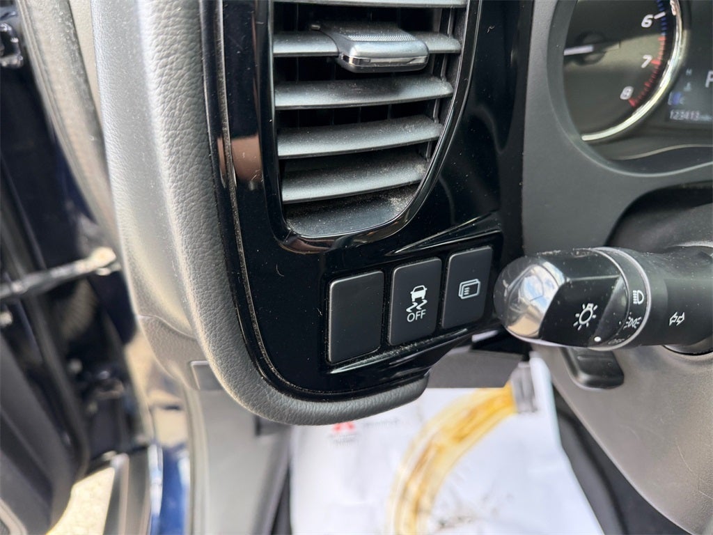 2016 Mitsubishi Outlander ES