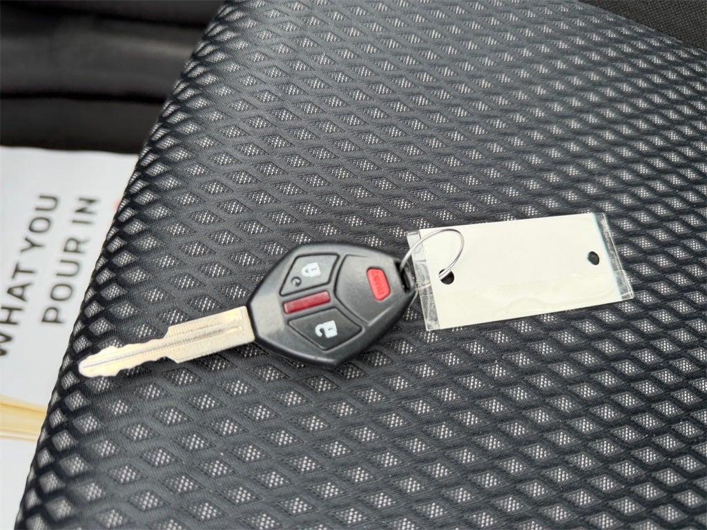 2016 Mitsubishi Outlander ES