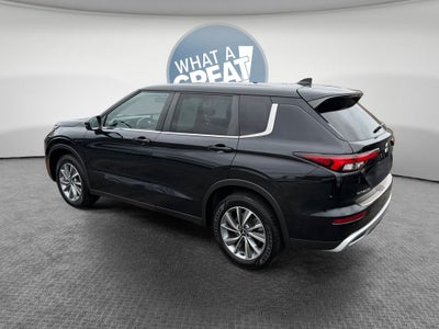 2022 Mitsubishi Outlander SE Launch Edition
