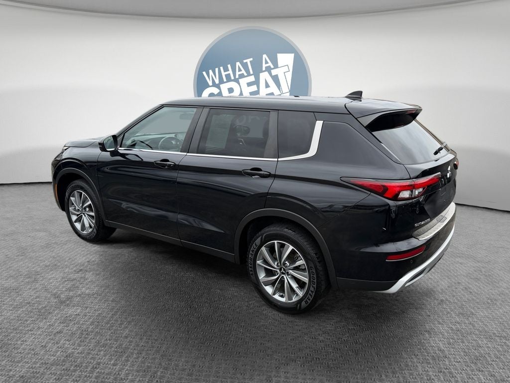 2022 Mitsubishi Outlander SE Launch Edition
