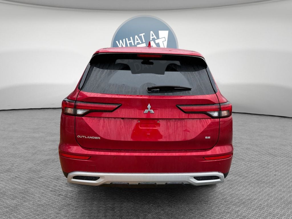 2024 Mitsubishi Outlander SE