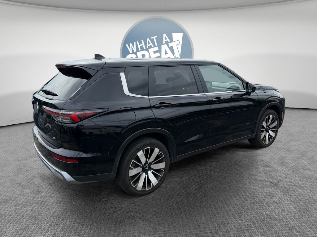 2025 Mitsubishi Outlander SE