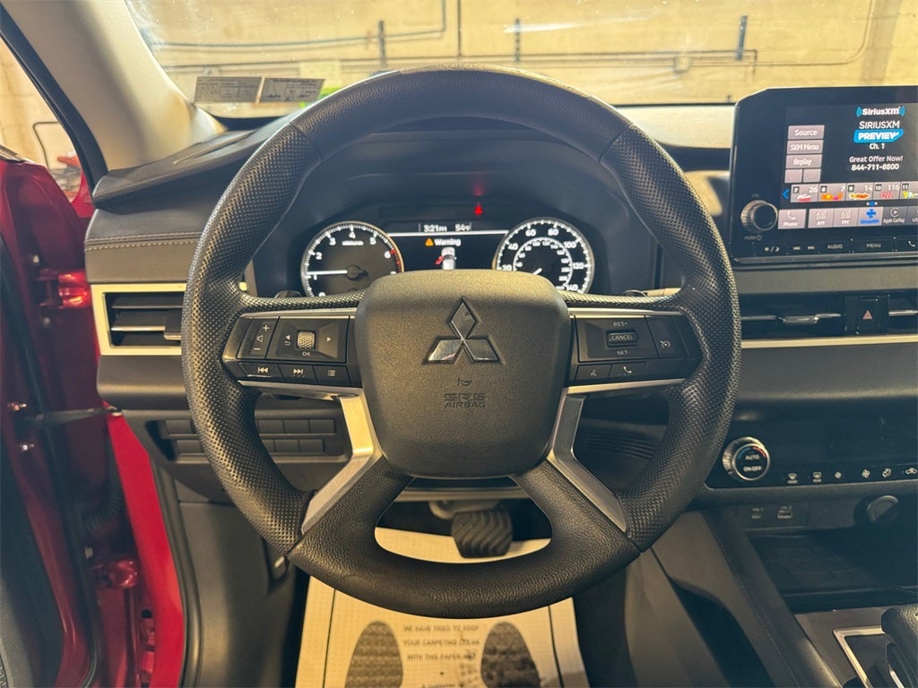 2022 Mitsubishi Outlander ES