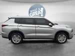 2023 Mitsubishi Outlander ES