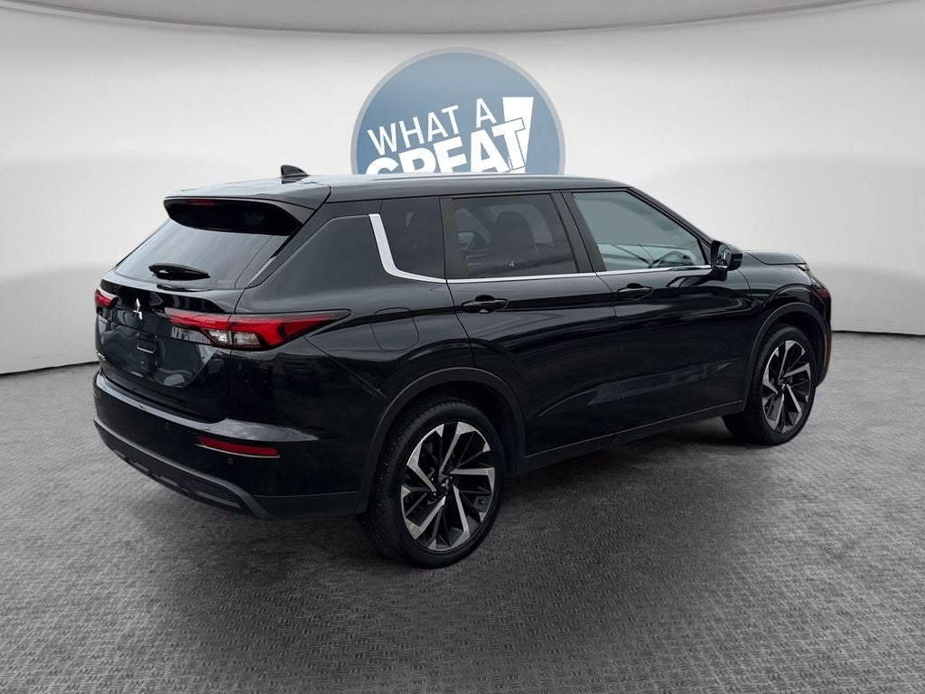 2022 Mitsubishi Outlander ES CONVENIENCE PACKAGE