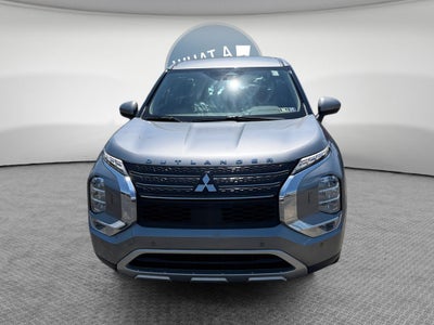 2023 Mitsubishi Outlander SE