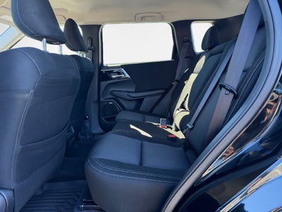 2025 Mitsubishi Outlander ES