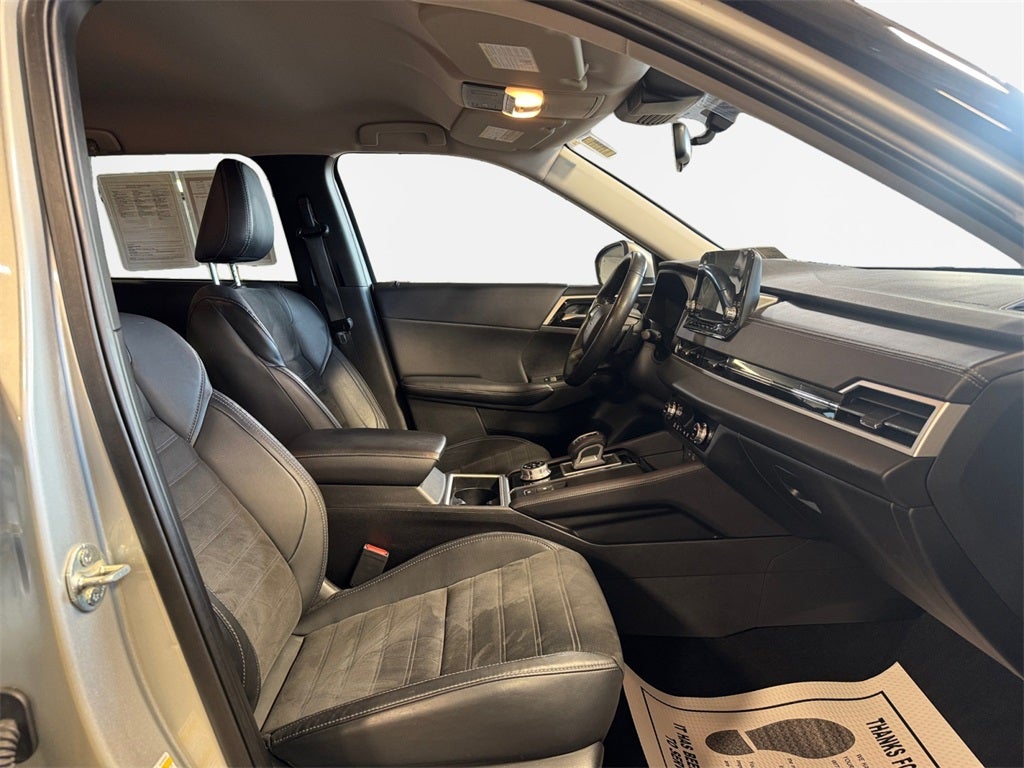 2023 Mitsubishi Outlander SE