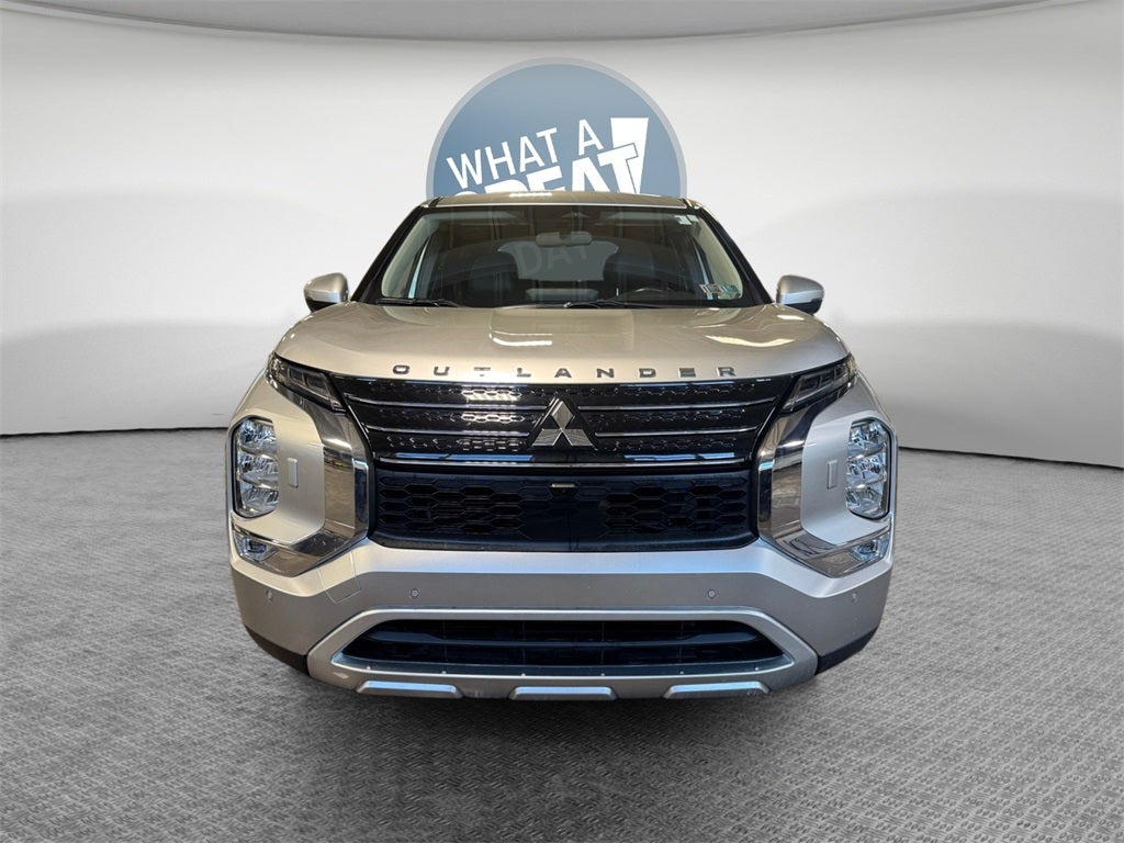 2023 Mitsubishi Outlander SE
