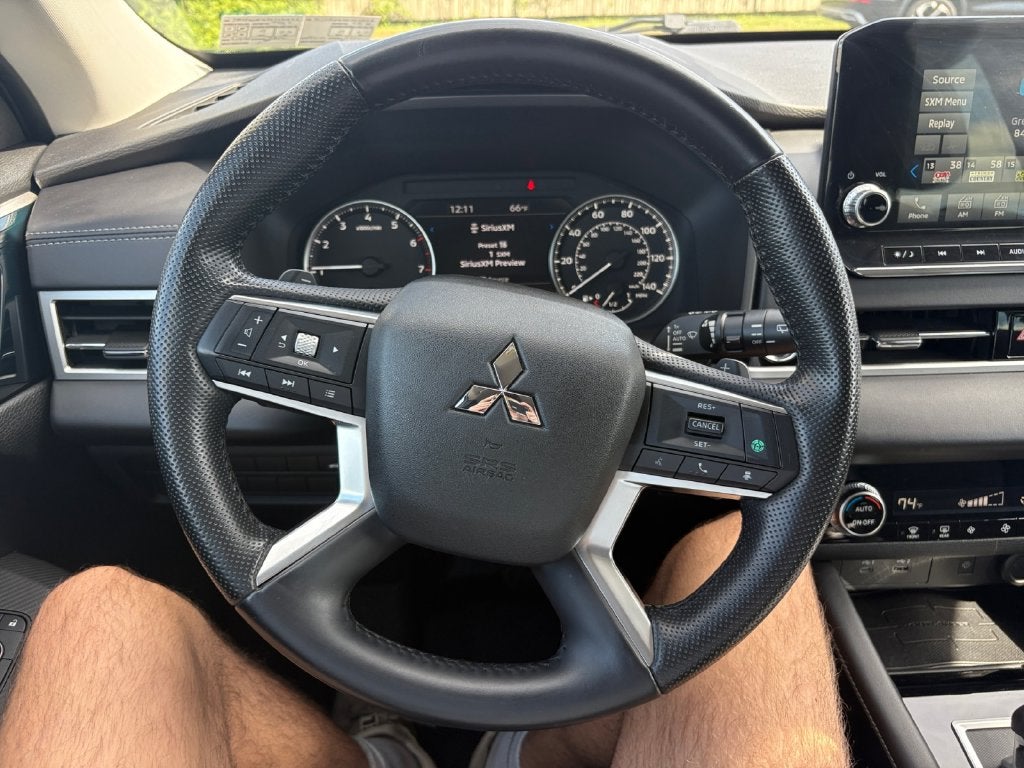 2022 Mitsubishi Outlander SE