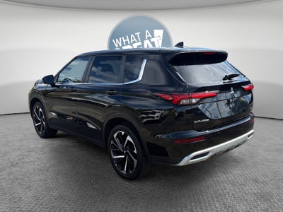 2022 Mitsubishi Outlander SE