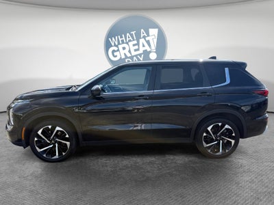 2022 Mitsubishi Outlander SE