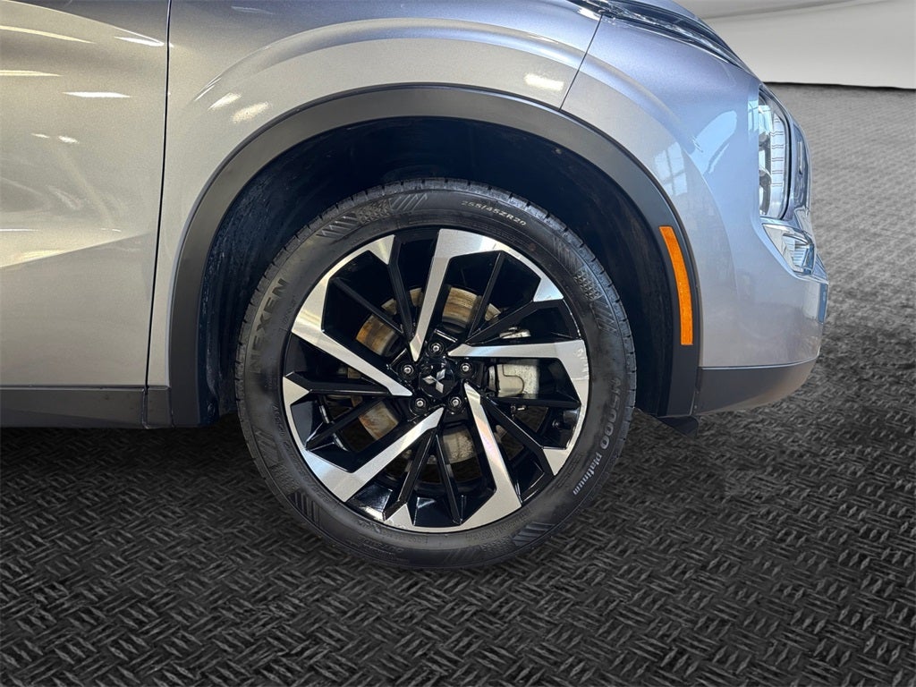 2022 Mitsubishi Outlander SE