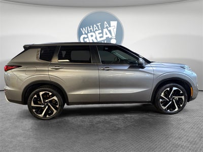 2022 Mitsubishi Outlander SE
