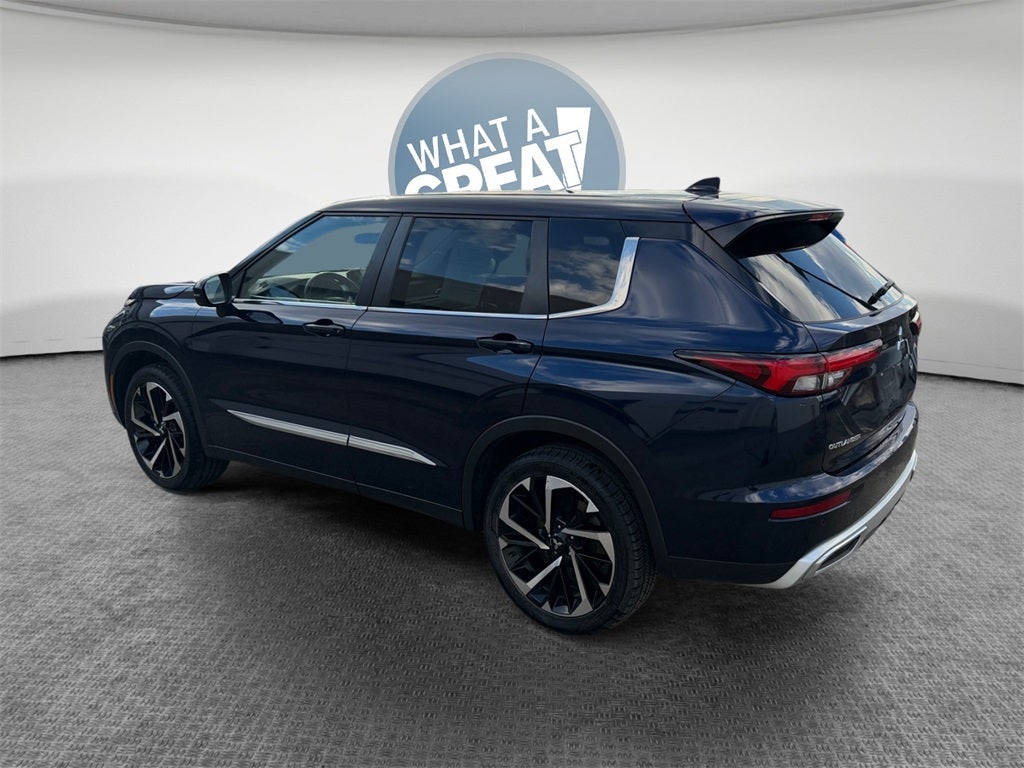 2022 Mitsubishi Outlander SE