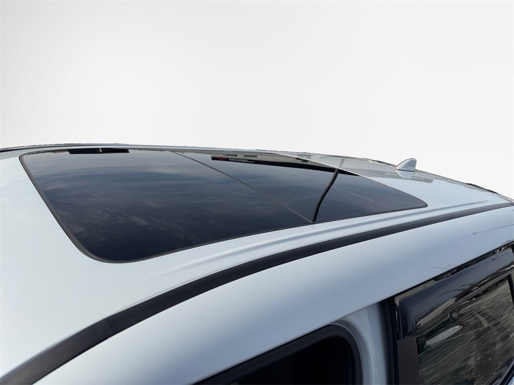 2023 Mitsubishi Outlander SE TECH PACKAGE