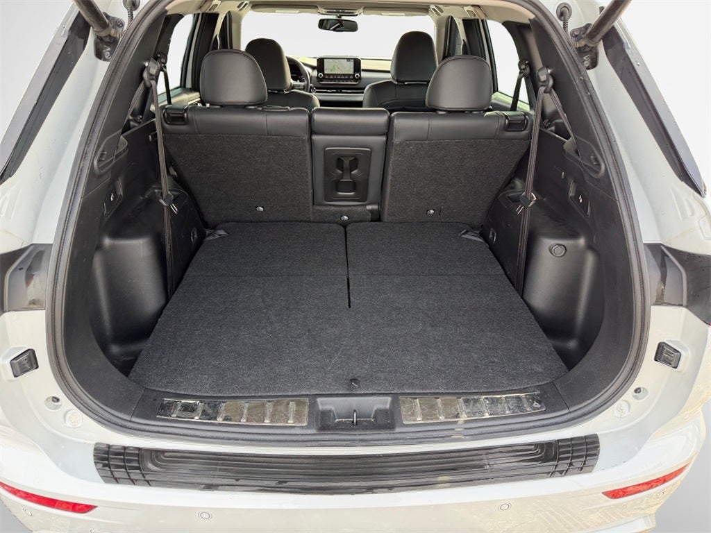 2023 Mitsubishi Outlander SE TECH PACKAGE