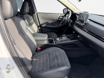 2023 Mitsubishi Outlander SE TECH PACKAGE