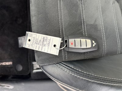 2023 Mitsubishi Outlander SE TECH PACKAGE