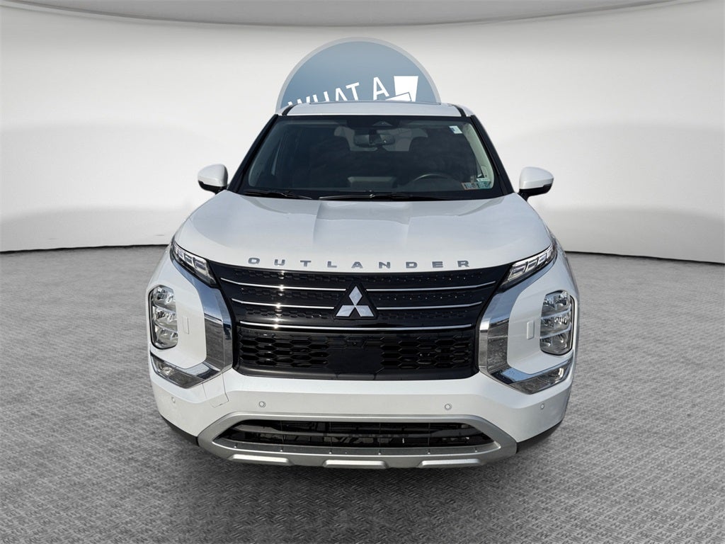 2023 Mitsubishi Outlander SE TECH PACKAGE