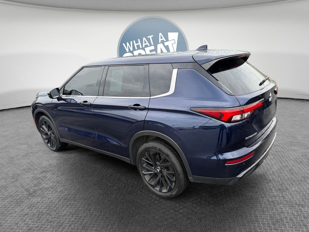2022 Mitsubishi Outlander Black Edition