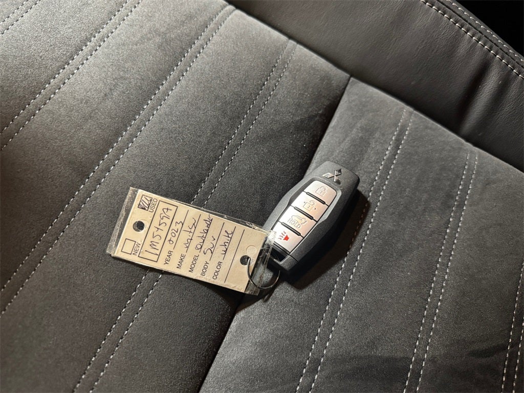 2023 Mitsubishi Outlander SE