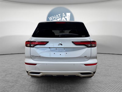 2023 Mitsubishi Outlander SE