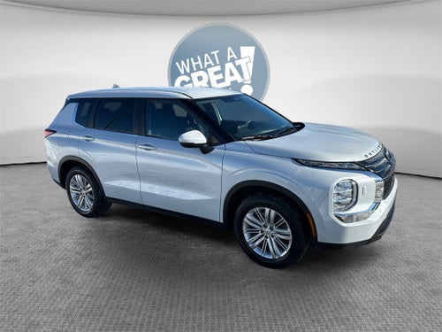 2024 Mitsubishi Outlander ES