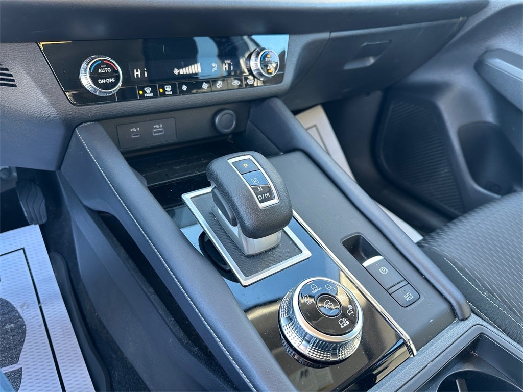 2024 Mitsubishi Outlander ES