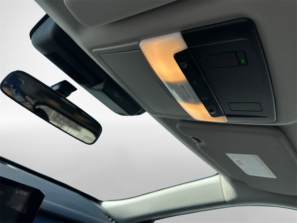 2024 Mitsubishi Outlander ES