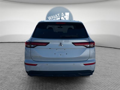 2024 Mitsubishi Outlander ES