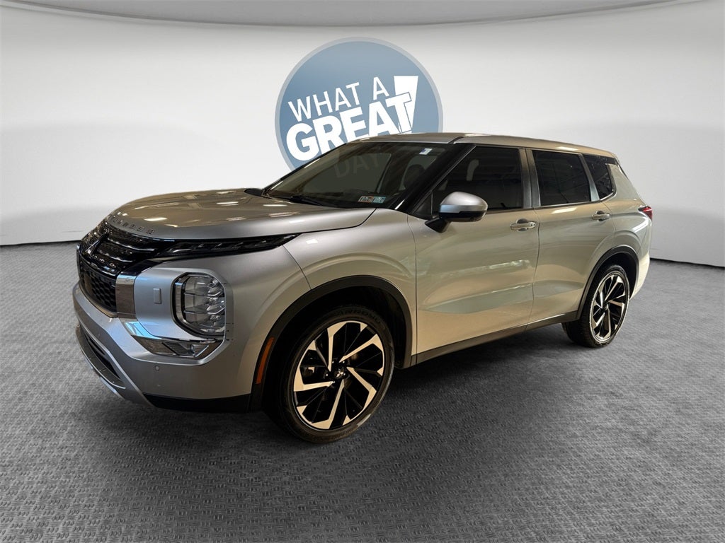 2022 Mitsubishi Outlander SE