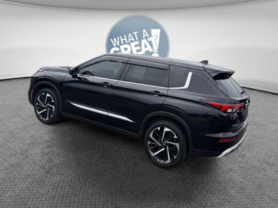 2022 Mitsubishi Outlander SE
