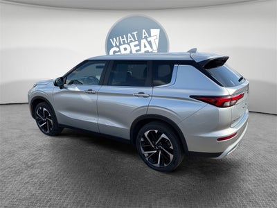 2022 Mitsubishi Outlander SE