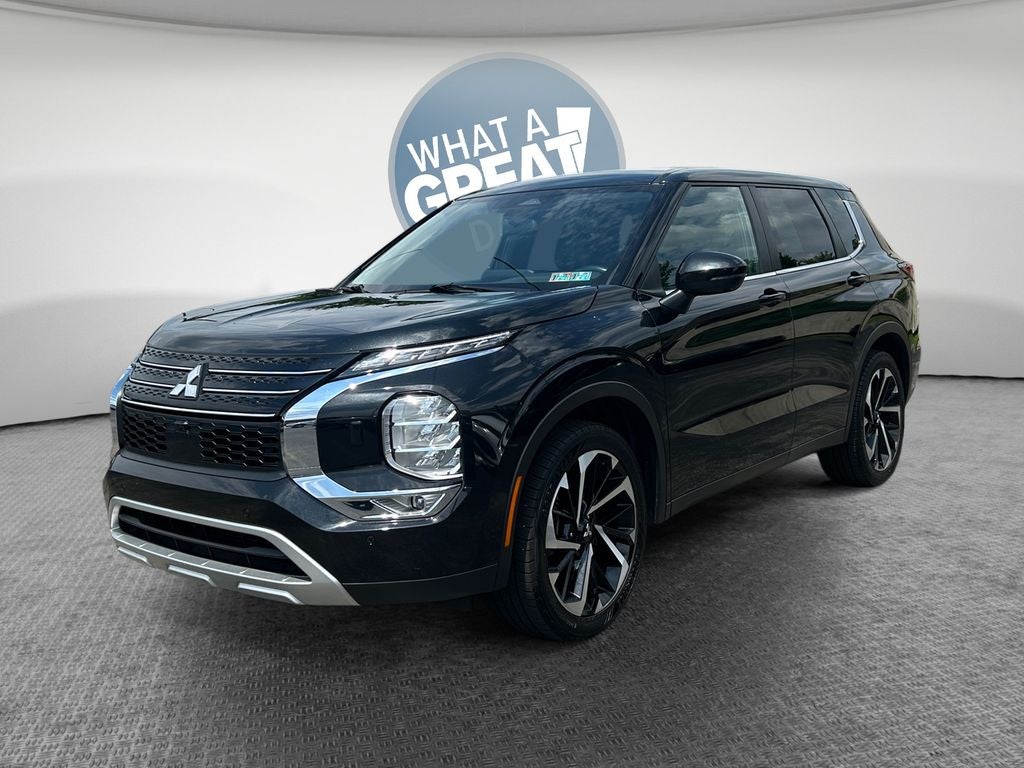 2023 Mitsubishi Outlander SE