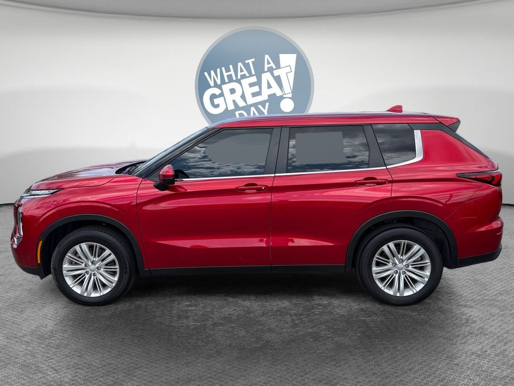 2024 Mitsubishi Outlander ES