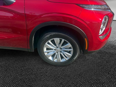 2025 Mitsubishi Outlander ES