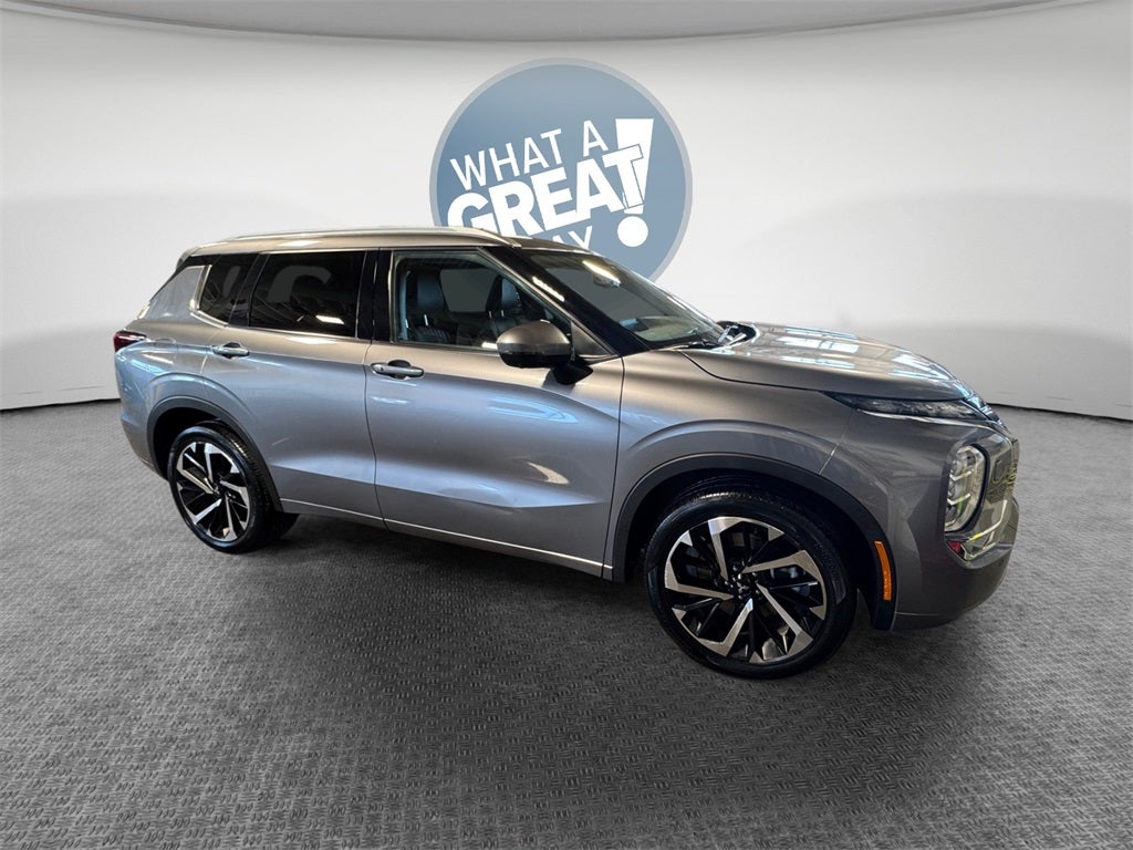 2022 Mitsubishi Outlander SEL