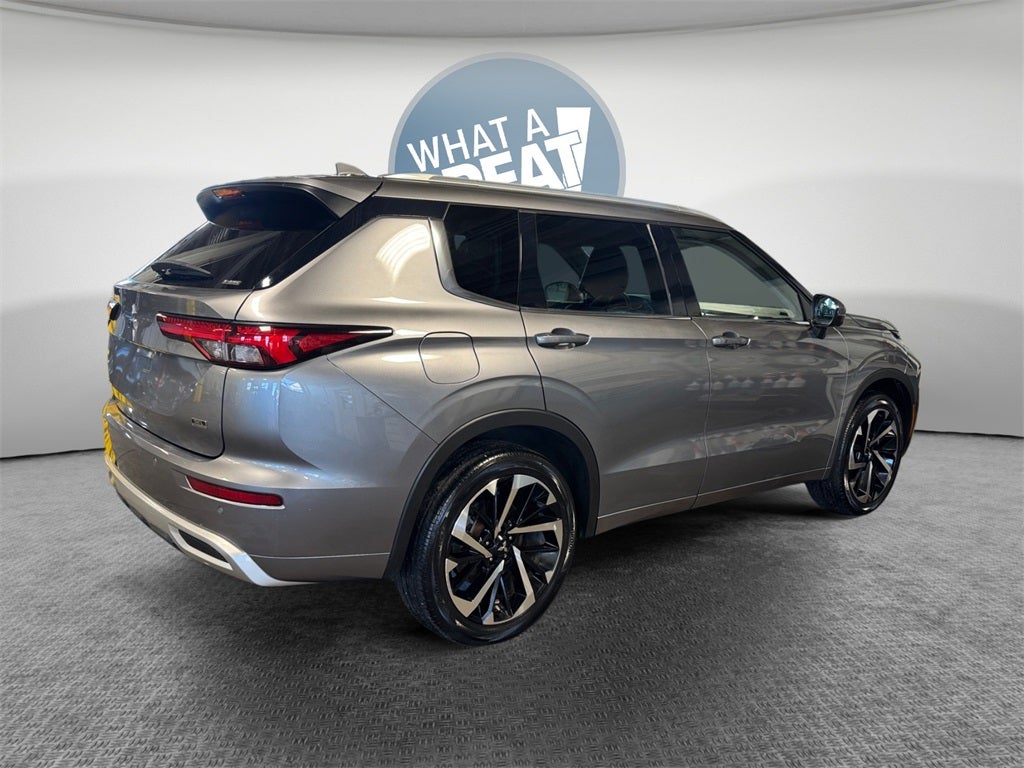 2022 Mitsubishi Outlander SEL