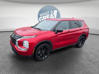 2024 Mitsubishi Outlander SE Black Edition