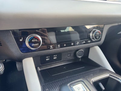 2025 Mitsubishi Outlander Base