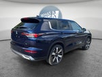 2025 Mitsubishi Outlander Base