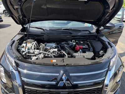 2026 Mitsubishi Outlander ES