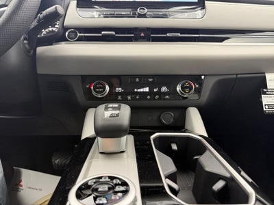 2026 Mitsubishi Outlander Base