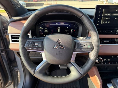 2025 Mitsubishi Outlander SEL