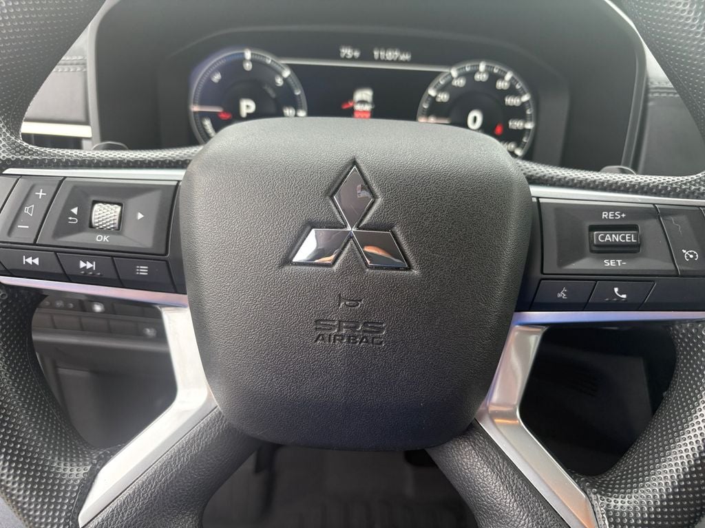 2025 Mitsubishi Outlander PHEV ES